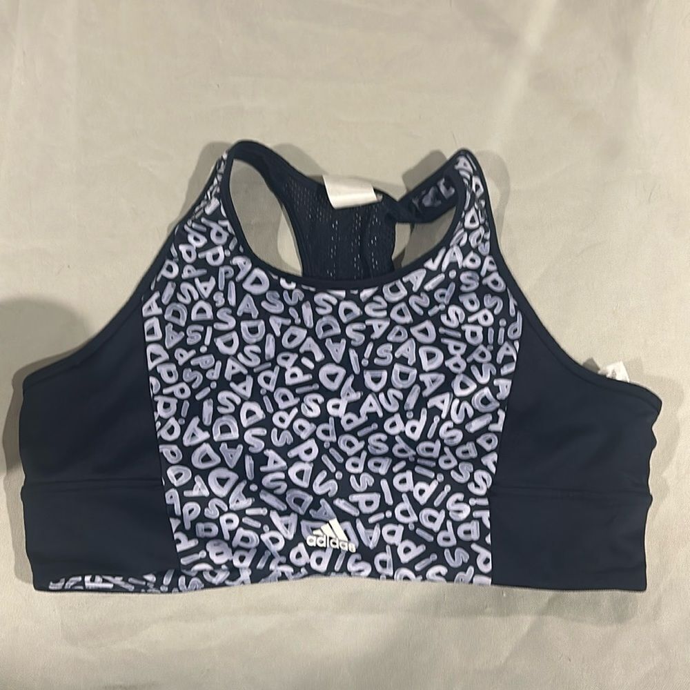 Adidas- FARM RIO AEROREADY 3-STRIPES PRINT SPORTS CROP TOP
